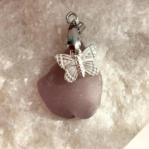 Silver Toned Butterfly & Natural Purple Stone Vintage Pendant Charm Trinket - Picture 4 of 9